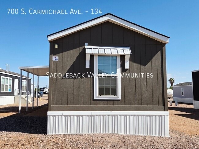 700 S Carmichael Ave