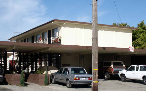 312-314 Rodeo Ave in Rodeo, CA - Building Photo