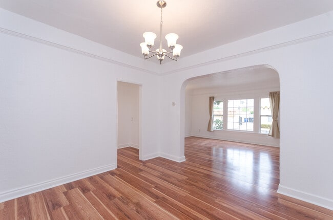 5006 Pickford St in Los Angeles, CA - Building Photo - Building Photo