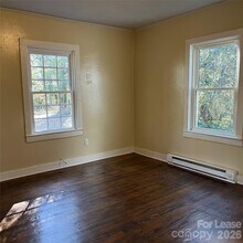 2621 Dr Carver Rd in Charlotte, NC - Building Photo - Building Photo