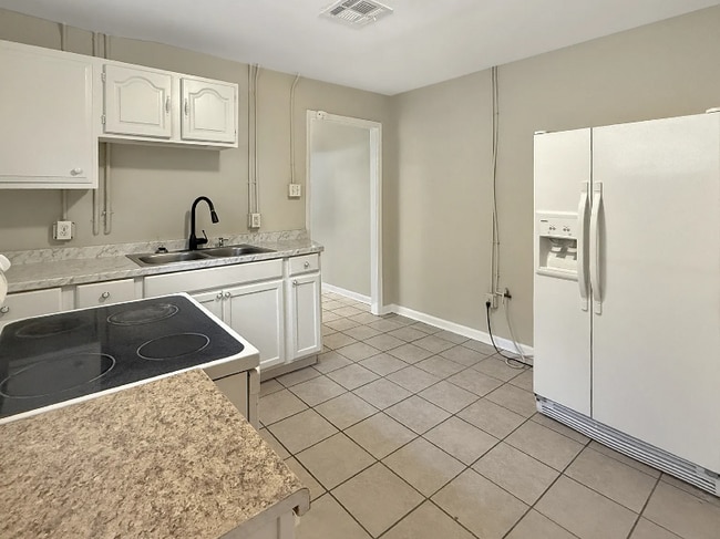 1317 Harrison Ave in New Orleans, LA - Foto de edificio - Building Photo