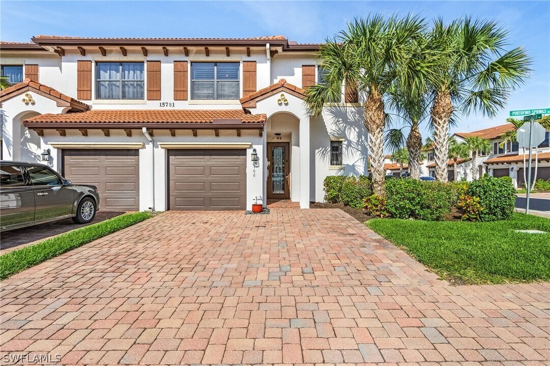 15781 Portofino Springs Blvd in Ft. Myers, FL - Building Photo