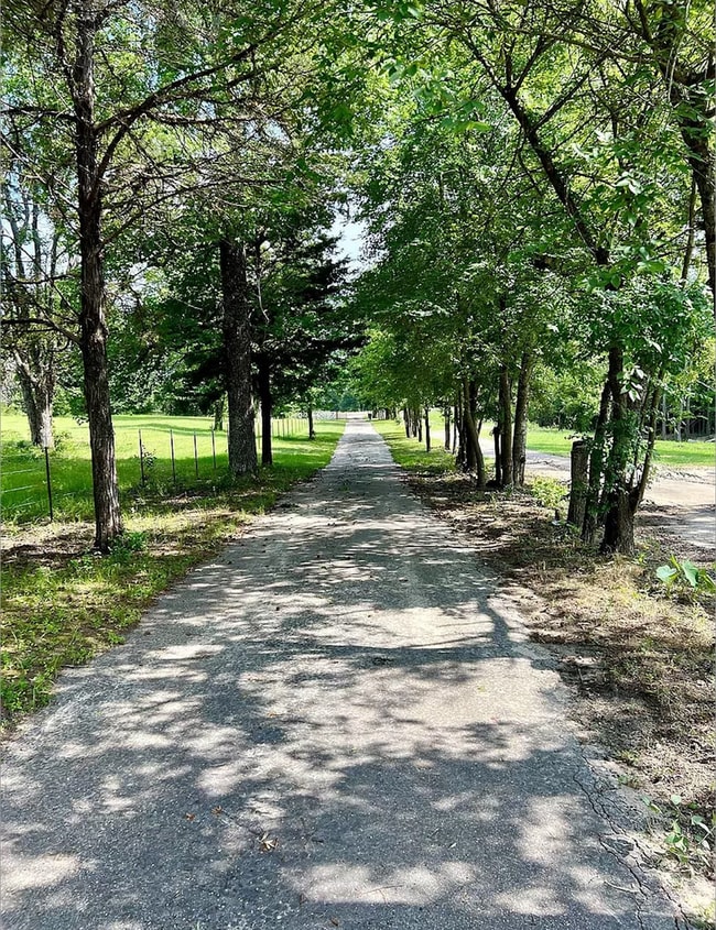 property at 14508 Hwy 31 W