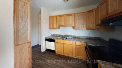 412 S Thompson Ave, Unit 6 in Sioux Falls, SD - Building Photo - Building Photo