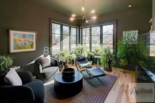 5330 Oak St in Kansas City, MO - Building Photo - Building Photo