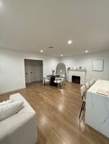 6328 Camellia Ave in North Hollywood, CA - Building Photo