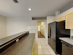 12723 Bramfield Dr in Riverview, FL - Building Photo - Building Photo