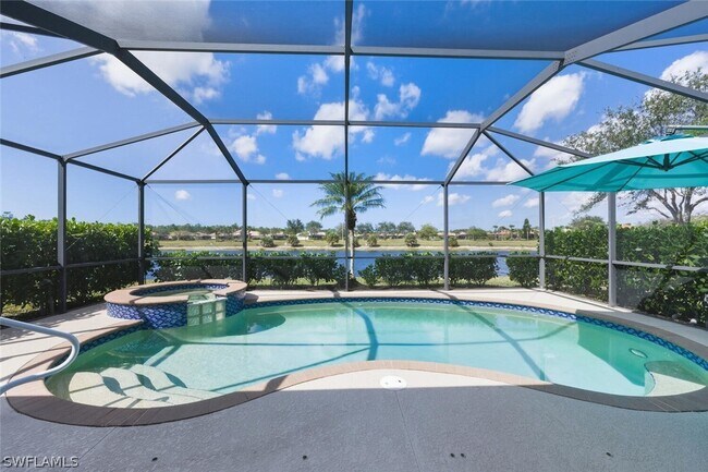 8047 Princeton Dr in Naples, FL - Building Photo - Building Photo