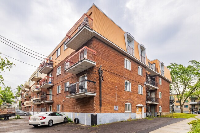 6345 Maurice-Duplessis Boul in Montréal, QC - Building Photo - Building Photo