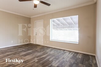 1078 NE 157th St in North Miami Beach, FL - Building Photo - Building Photo