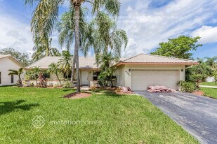 10941 NW 7th St in Coral Springs, FL - Building Photo