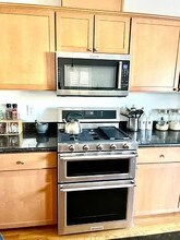 110 Maple Ln in East Palo Alto, CA - Building Photo - Building Photo