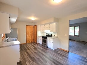 2132 Kaskaskia Dr in Springfield, IL - Building Photo - Building Photo