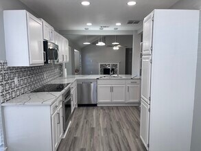 6820 Douglas Creek in Plano, TX - Building Photo - Building Photo