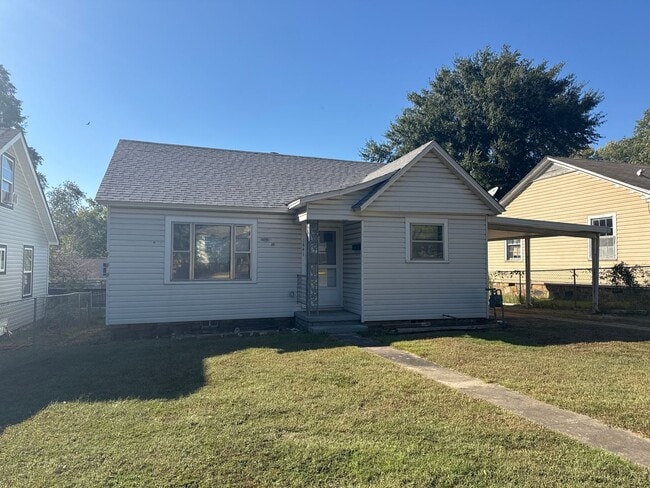 property at 1441 N 36th St