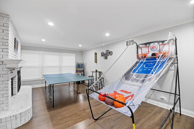 1121 Johnston Dr in Aurora, IL - Building Photo - Building Photo