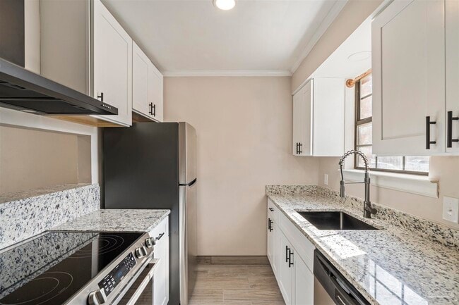 property at 7250 Hilburn Rd