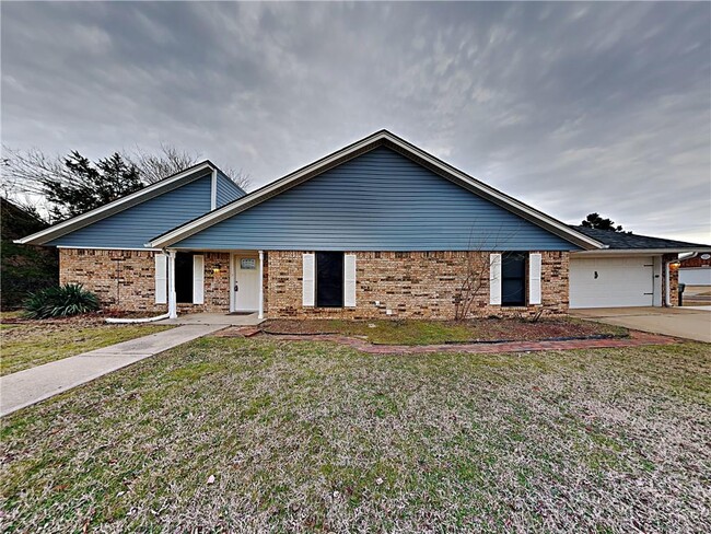 2005 Barrington Dr in Norman, OK - Building Photo - Building Photo