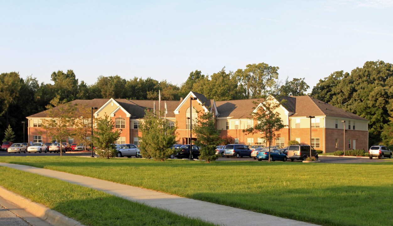 AHEPA 100 Senior Apartments in South Bend, IN - Foto de edificio