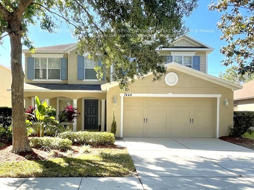 7444 Bridgeview Dr in Wesley Chapel, FL - Building Photo
