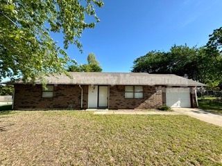 14125 NE 4th St in Choctaw, OK - Building Photo