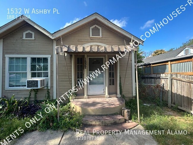 property at 1532 W Ashby Pl