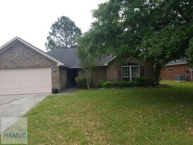 124 Wayfair Ln in Hinesville, GA - Building Photo