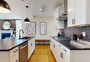 129 Cold Brook Dr in Sudbury, MA - Building Photo - Building Photo