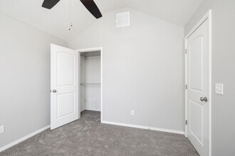 843 S Miller Ave in Springfield, MO - Building Photo - Building Photo