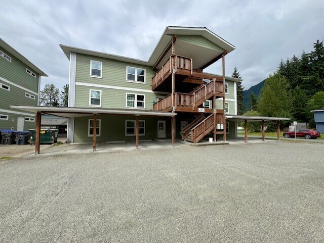 3235 Bresee St in Juneau, AK - Building Photo