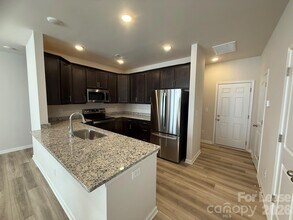 1111 Bartholdi Dr in Gastonia, NC - Building Photo - Building Photo