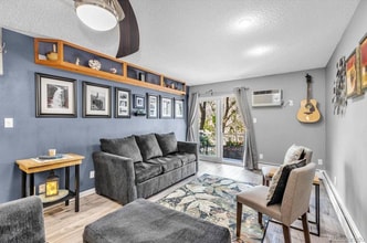 1250 Golden Cir, Unit 309 in Golden, CO - Building Photo - Building Photo