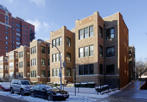 710-718 W Bittersweet Pl Apartments