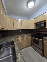 8425 NW 8th St in Miami, FL - Building Photo - Building Photo