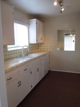 459 Brighton Ave in Encinitas, CA - Building Photo - Building Photo