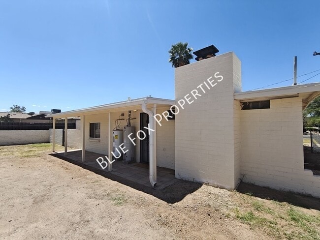 property at 3020 N Park Ave