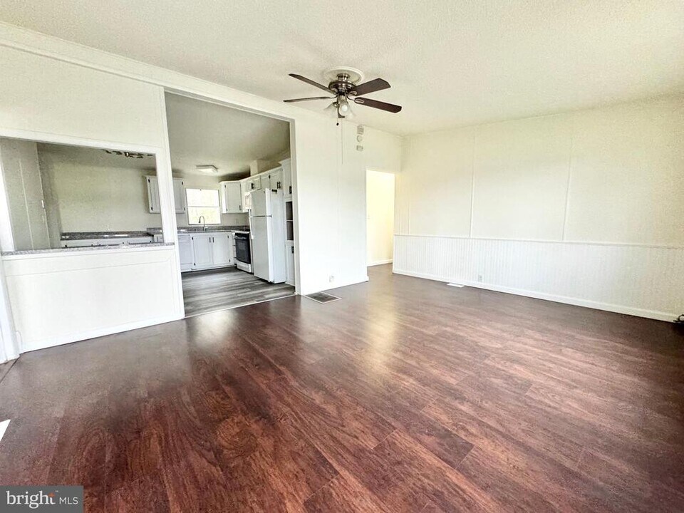 122 Beth Pl in Dover, DE - Building Photo