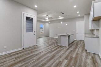 9193 Dietz Elkhorn Rd in Boerne, TX - Building Photo - Building Photo