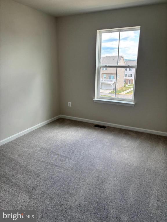 293 Mineral Springs Rd in Ranson, WV - Building Photo - Building Photo