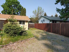 3408 Belmont Rd in Coeur d'Alene, ID - Building Photo - Building Photo