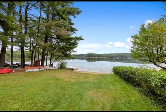 80 Noyes Rd in Tilton, NH - Building Photo - Building Photo