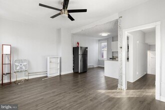 1735 W Oxford St in Philadelphia, PA - Building Photo - Building Photo