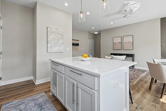 9134 Calvin Dr in West Des Moines, IA - Building Photo - Building Photo