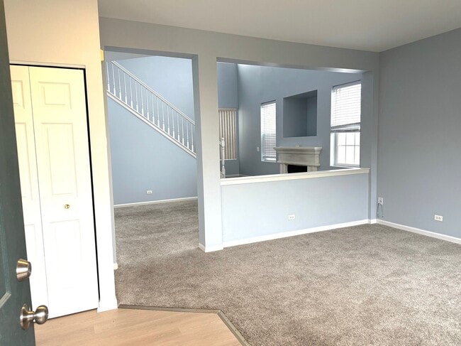 2279 Reflections Dr in Aurora, IL - Building Photo - Building Photo