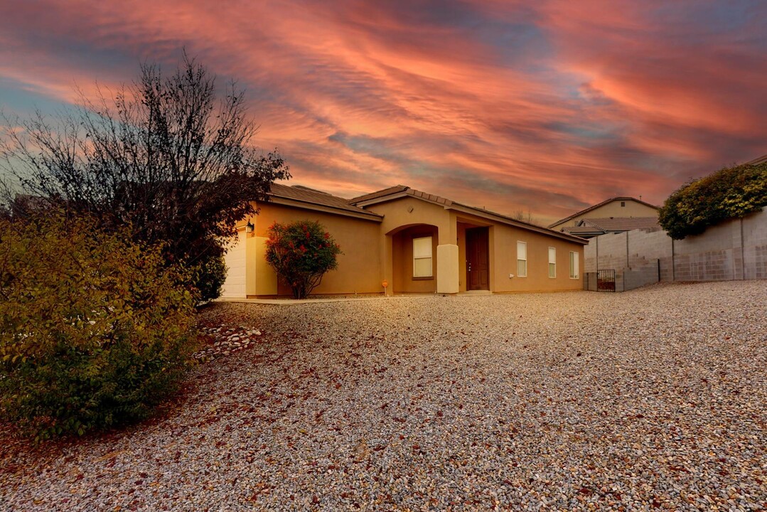 649 Troon Dr SE in Rio Rancho, NM - Building Photo