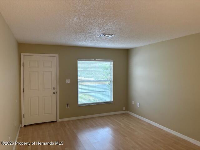 6165 Chesham Dr in New Port Richey, FL - Building Photo - Building Photo