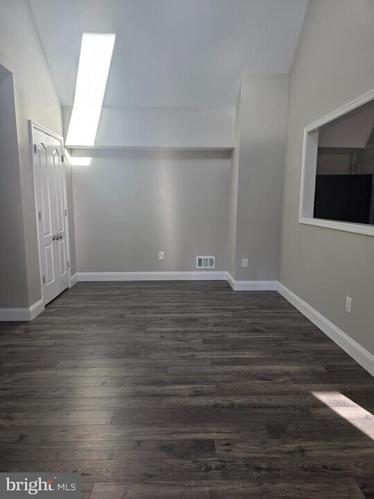 320 Main St in Townsend, DE - Building Photo