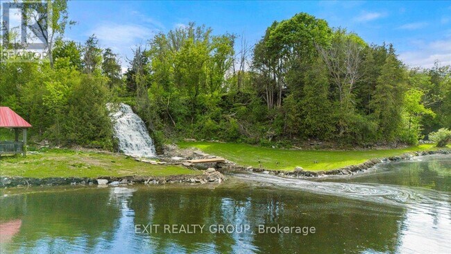 782 County Rd 49 in Prince Edward, ON - Building Photo - Building Photo