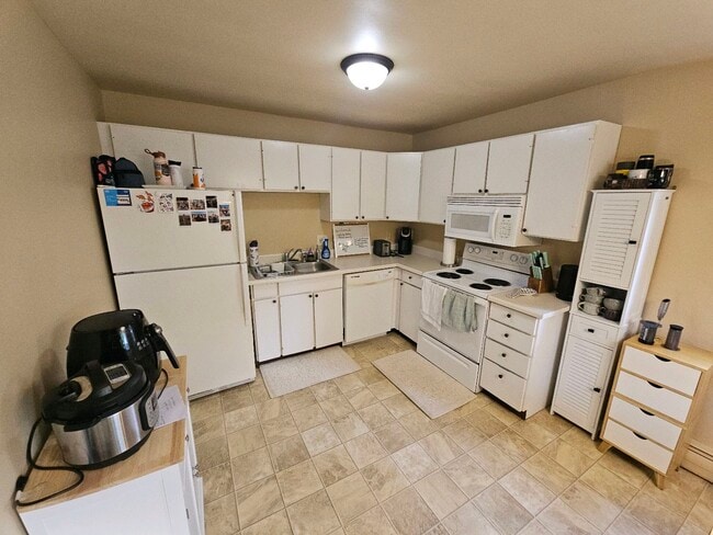 1704 6th Ave S in Moorhead, MN - Building Photo - Building Photo