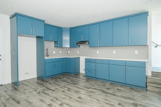 668 Keenan Ave in Los Angeles, CA - Building Photo - Building Photo